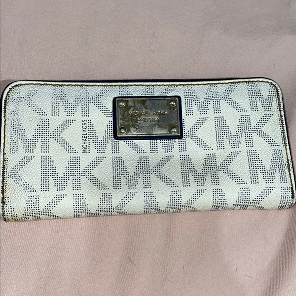 MK wallet